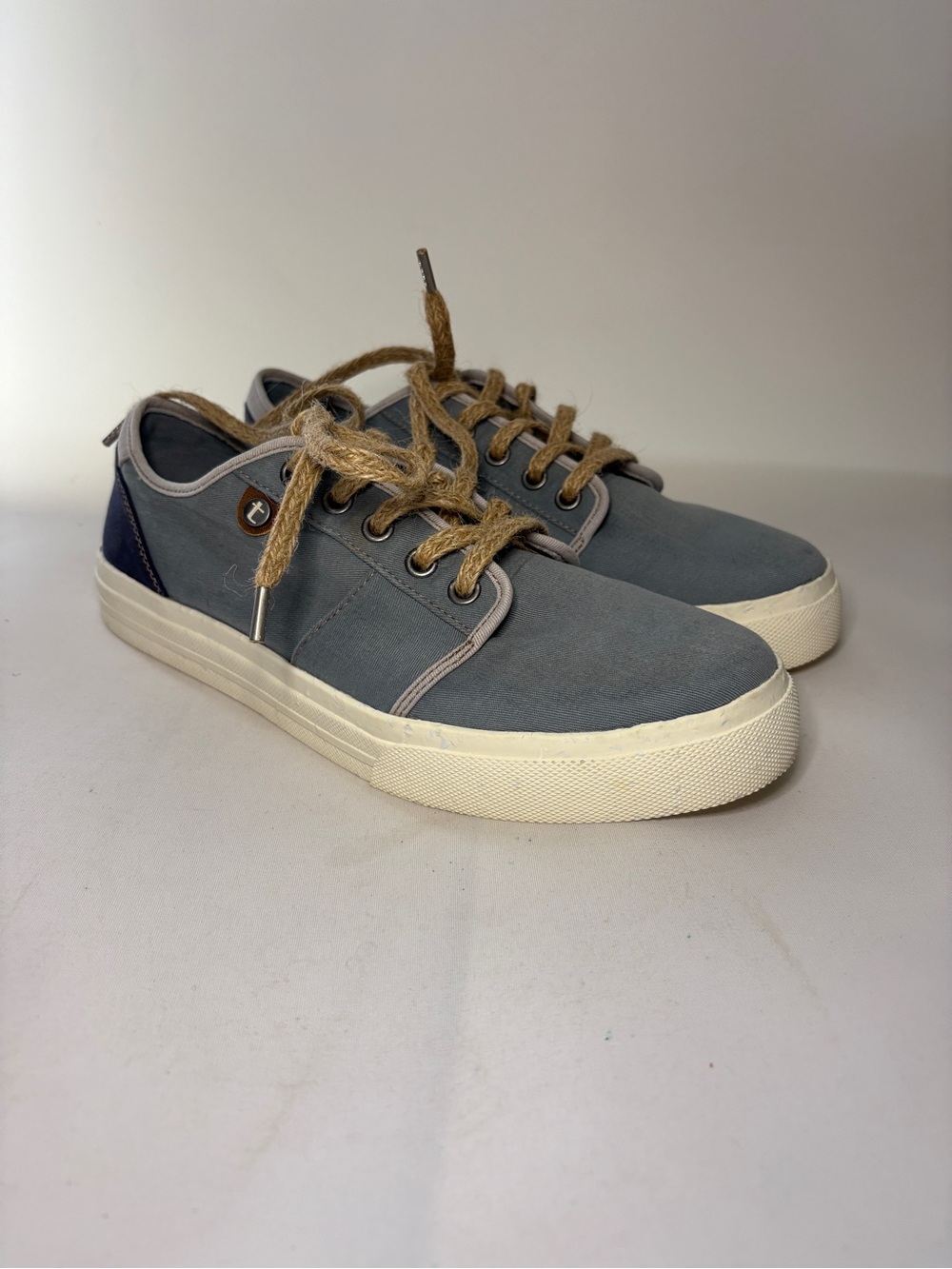 Taos Super Soul Canvas Sneaker Women's Size 8 Lake Blue‎ Navy - Worn Once!